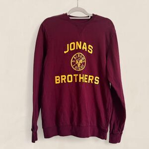 Jonas Brothers 5 Albums 1 Night oversized  graphic sweatshirt small